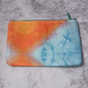 ❤️5 for $20❤️ Ipsy Glam Bag Tie Dye Pattern April 2016